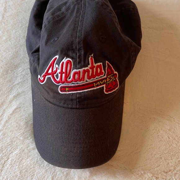 New Era Accessories - Atlanta Braves women’s hat